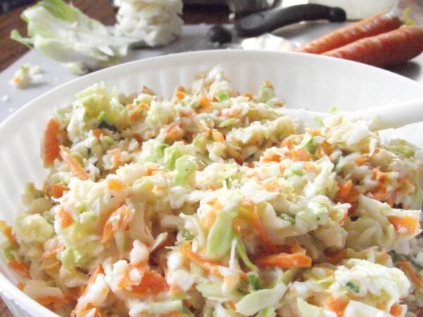Coleslaw With Yogurt Dressing